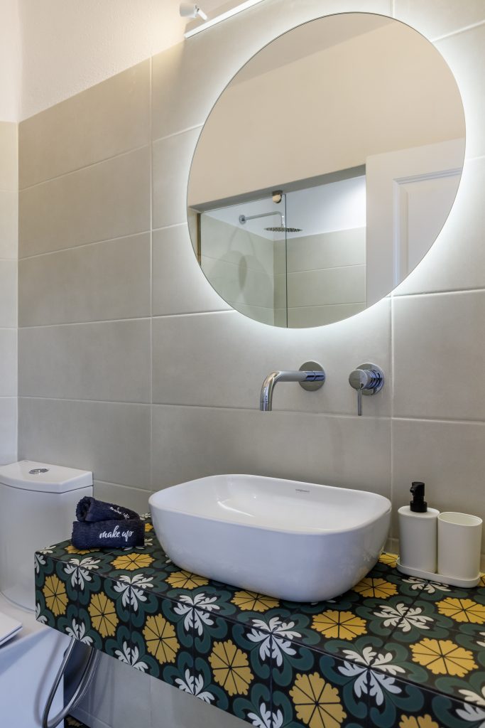 TheBotanistGuesthouse jasmine bathroom 4